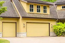 Security Garage Doors Cleveland, OH 216-438-2809 - residential-side